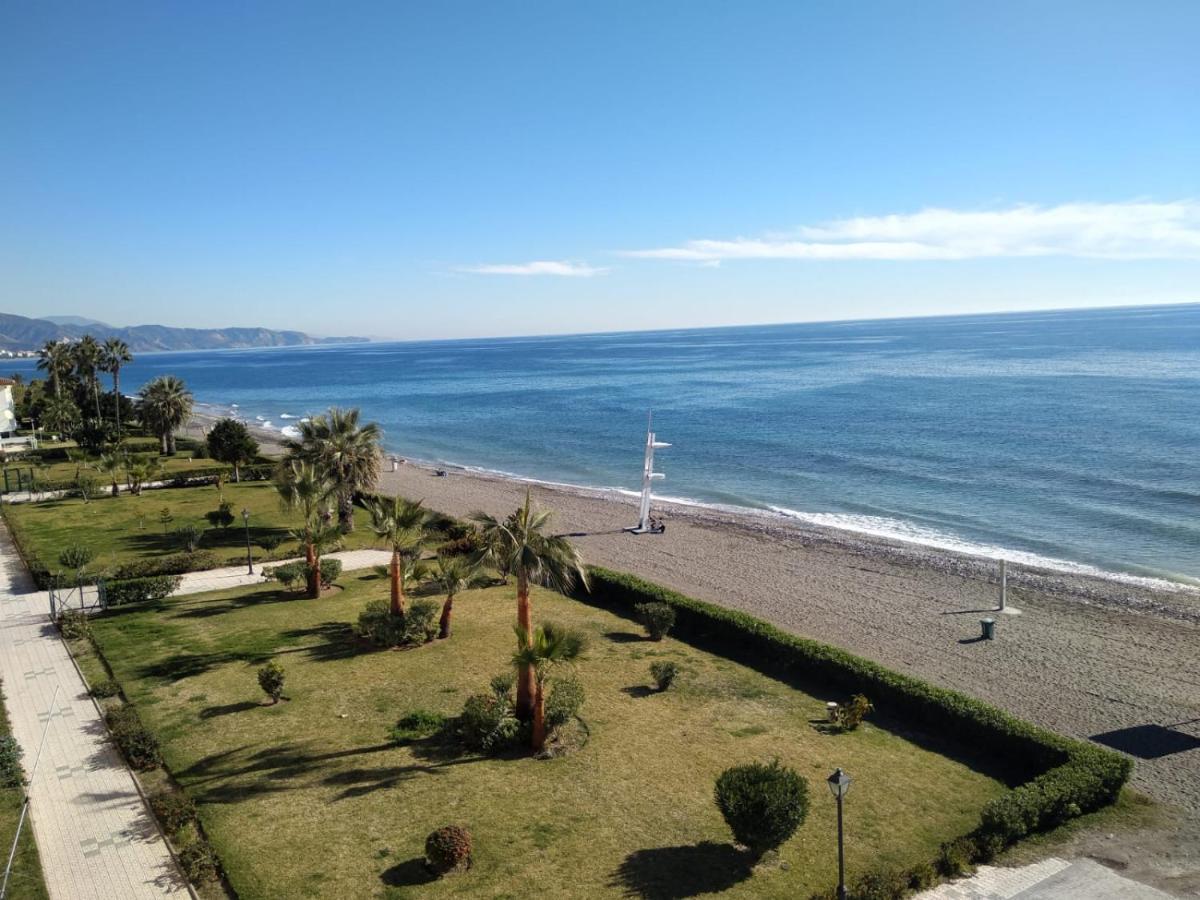 Torrox Costa Beachfront Apartment מראה חיצוני תמונה