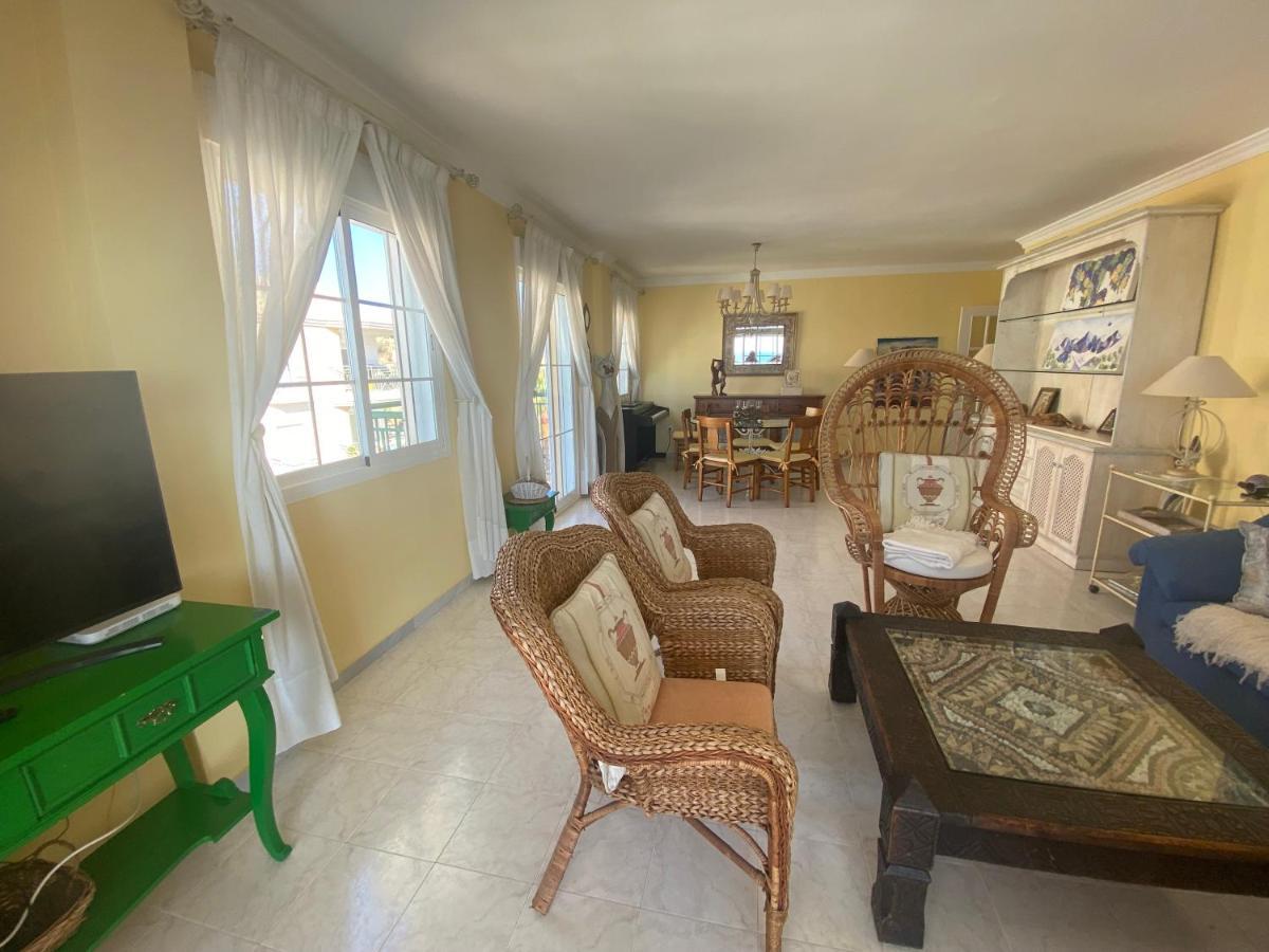 Torrox Costa Beachfront Apartment מראה חיצוני תמונה